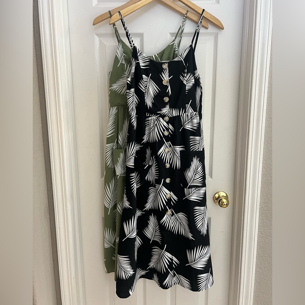 TWO Tropical Leaf Print Midi Dresses - Medium